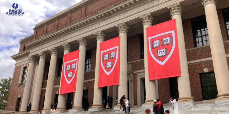 Estados Unidos abre investigación a Harvard por su patrocinio de visados internacionales