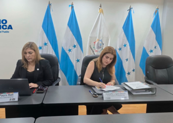 Cossette López_radioamérica jpg