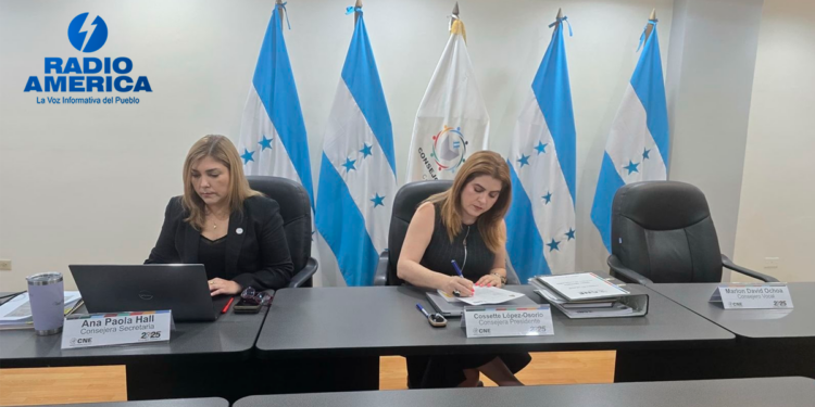 Cossette López_radioamérica jpg