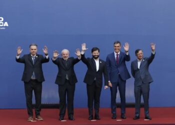 Boric: «La democracia está amenazada y esa amenaza no se reduce solo a la fuerza militar»
