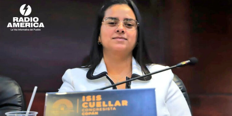 Isis Cuéllar_radioamérica jpg