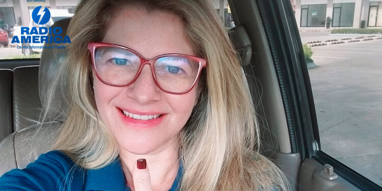 Karen Martínez_radioamérica jpg