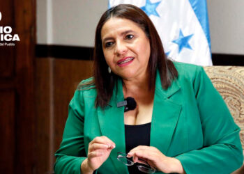 Laura Suazo_radioamérica jpg