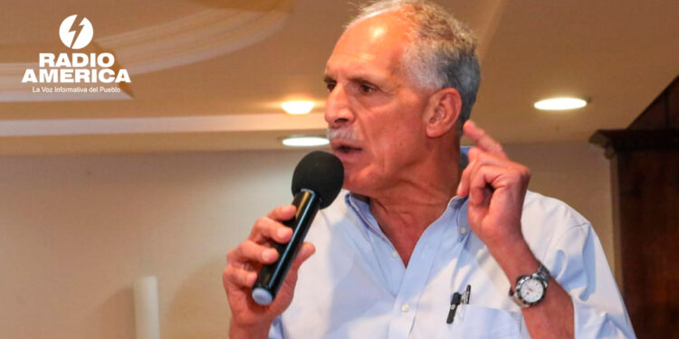Nasry Asfura_radioamérica jpg