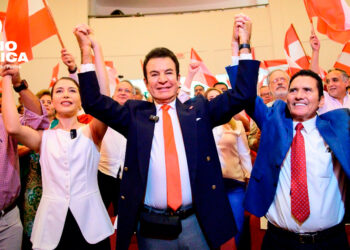 Salvador Nasralla_radioamérica jpg
