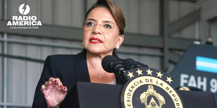 Xiomara Castro_radioamérica jpg