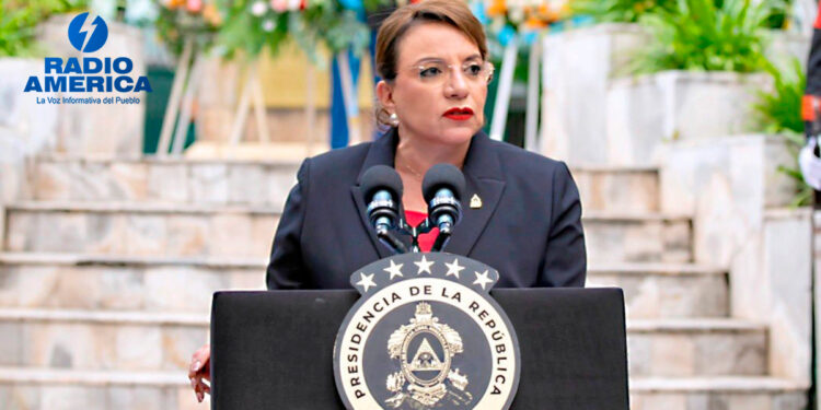 Xiomara Castro_radioamérica jpg