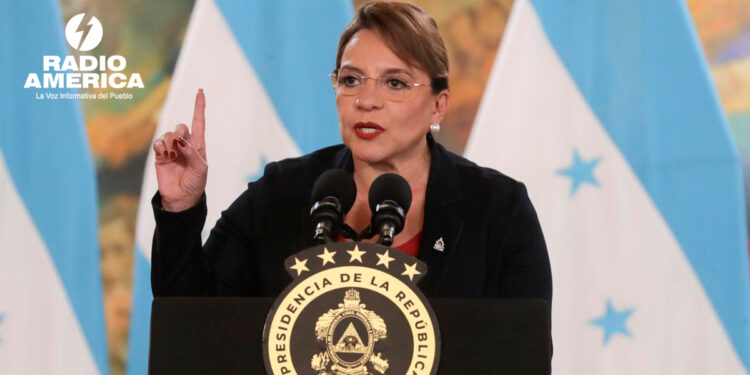 Xiomara Castro_radioamérica jpg