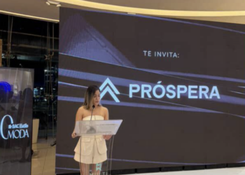 Premio Próspera a la Innovación en la Moda en el marco del evento  Bac Estilo Moda