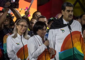Venezuela exige a EE.UU. alejarse de sus costas y ocuparse de sus "terribles problemas"