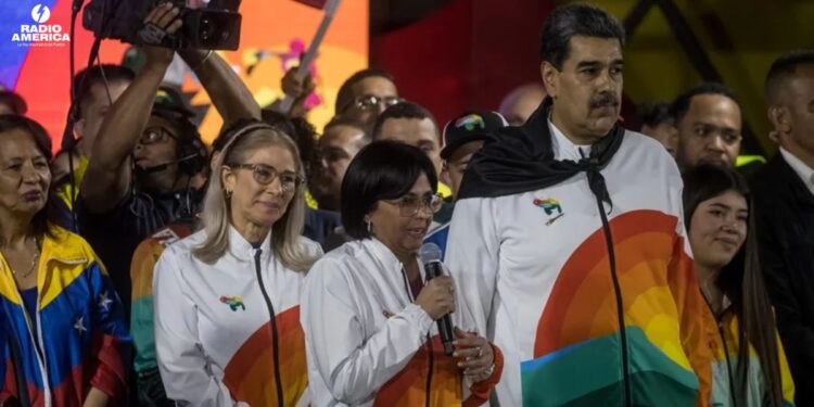 Venezuela exige a EE.UU. alejarse de sus costas y ocuparse de sus "terribles problemas"