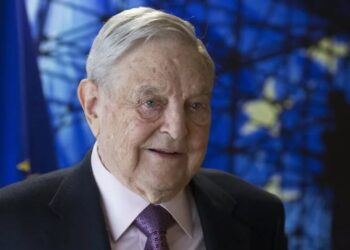 Trump pide imputar a Soros por crimen organizado por supuesto apoyo a protestas violentas