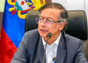 Petro confirma detención de dos sospechosos de atentado que dejó seis muertos y 71 heridos
