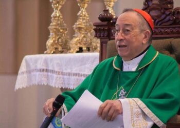 El cardenal de Honduras cuestiona a aquellos que ambicionan el poder “a toda costa”
