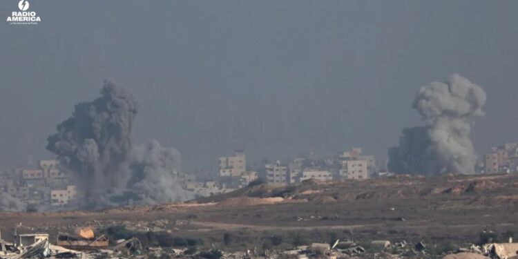 El ataque al hospital Nasser de Gaza causa 20 muertos, 4 de ellos periodistas