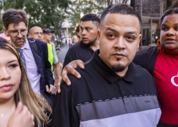 El salvadoreño Kilmar Abrego es detenido por el ICE y amenazado con ser deportado a Uganda