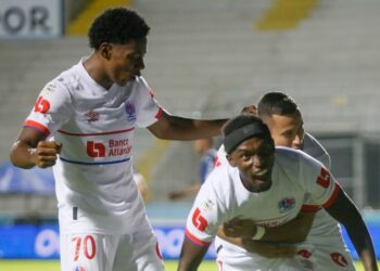 Real España vence a Marathón y Olimpia se consolida como líder en Honduras