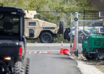 Trump recurre a cárceles locales para albergar migrantes ante alza del 49 % en detenciones