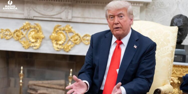Trump ordena un nuevo censo que excluya a indocumentados, pese a que faltan cinco años