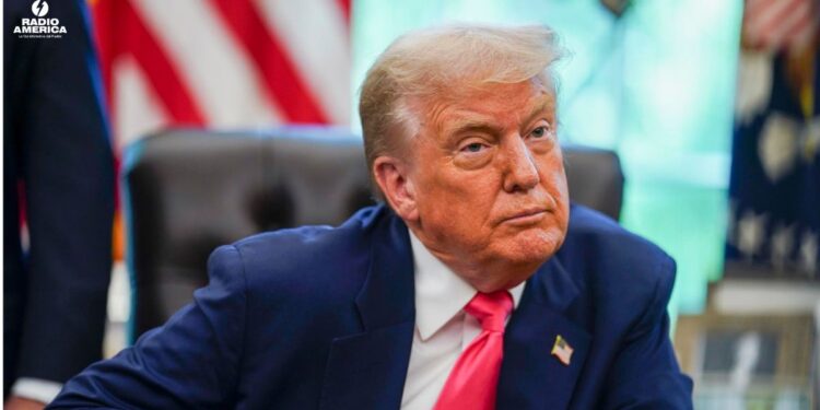 Trump viaja a la cumbre con Putin en Alaska acompañado de la cúpula de su Gabinete