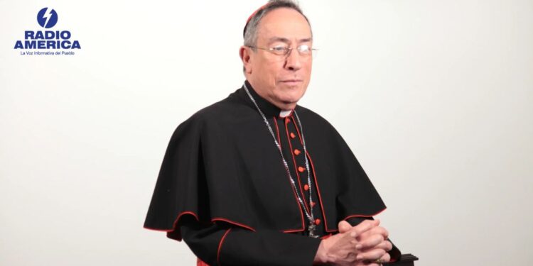 Cardenal Óscar Rodríguez cuestiona cifras oficiales sobre pobreza