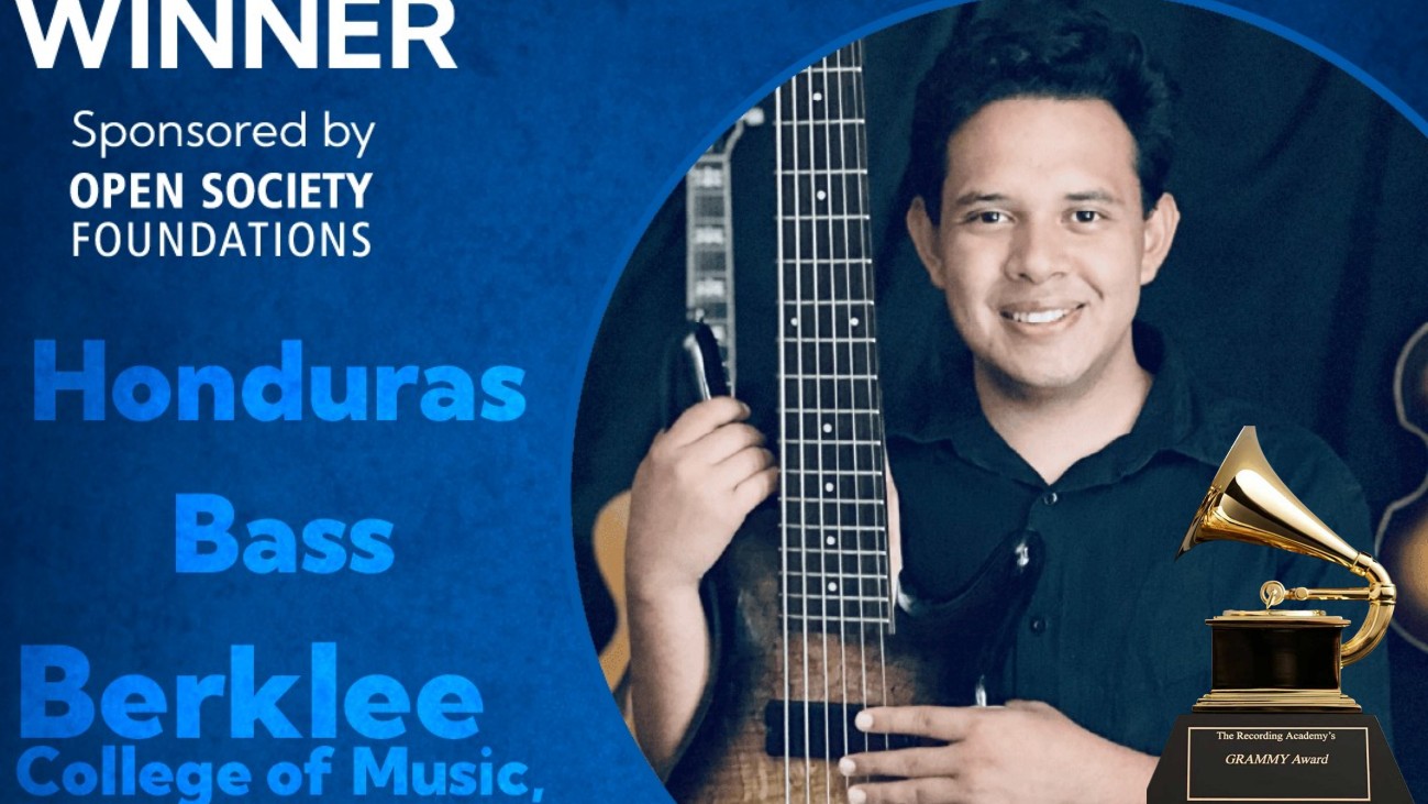 El joven bajista se convierte en el primer hondureño en ganar una beca de latín Grammy