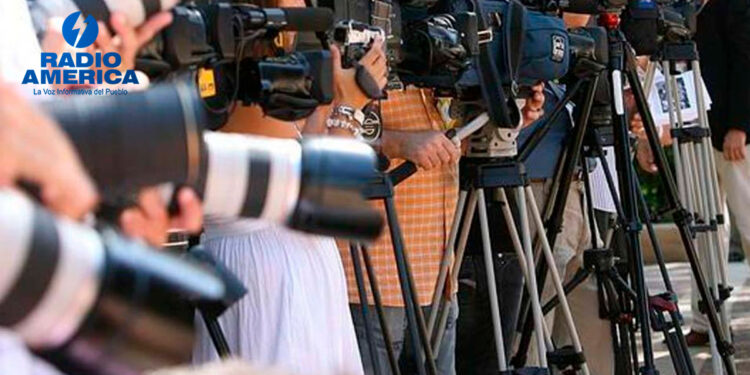 Periodistas_radioamérica jpg