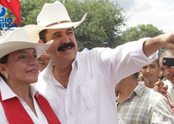 Honduras enfrenta una creciente crisis democrática bajo el mandato de la presidenta Xiomara Castro.