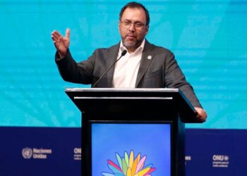 Canciller venezolano pide a la región ser "punta de lanza" para detener "locura" de EE.UU.
