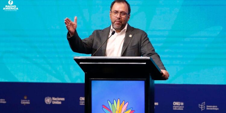 Canciller venezolano pide a la región ser "punta de lanza" para detener "locura" de EE.UU.