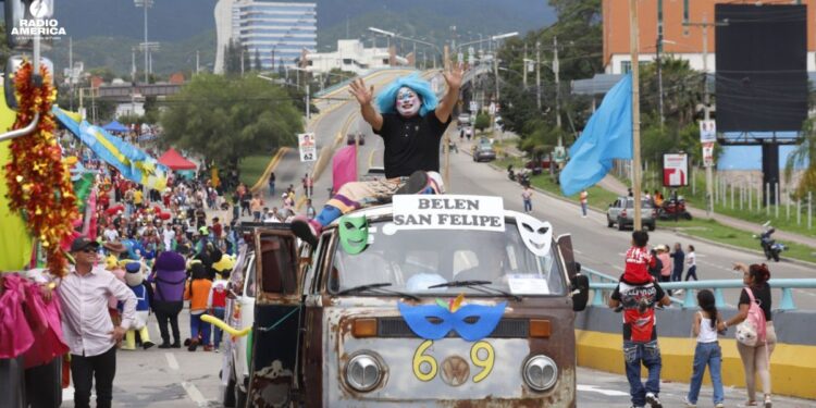 Capital de Honduras festeja 447 años de fundación con un carnaval