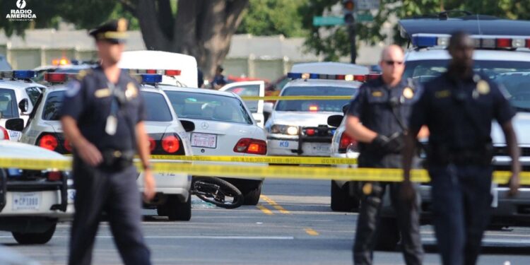 Al menos un muerto y nueve heridos deja el tiroteo en una iglesia en Míchigan