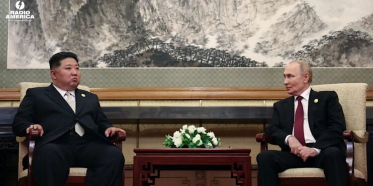 Putin se reúne con Kim Jong-un, pero el Kremlin niega una conspiración contra Trump