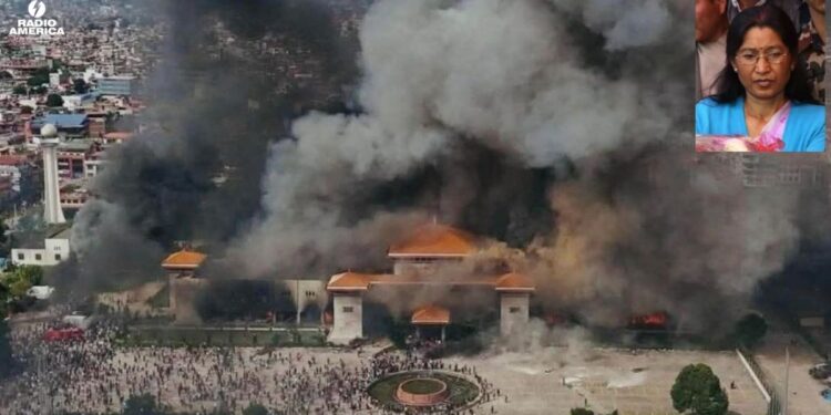 Muere quemada la esposa de un ex primer ministro de Nepal durante un ataque a su vivienda