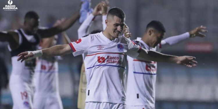 3-1. Olimpia avanza a las semifinales de la Copa Centroamericana tras vencer al Cartaginés