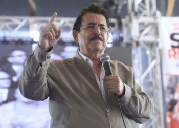 El expresidente hondureño Manuel Zelaya Rosales calificó este viernes como una "afrenta a la historia y a los pueblos que luchan por su soberanía" la entrega del Premio Nobel de la Paz a la opositora venezolana María Corina Machado.