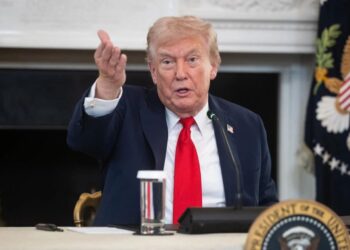 Egipto confirma que Trump y Al Sisi presiden el lunes una cumbre para firma de paz en Gaza