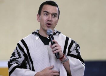 Noboa denuncia presunto intento de envenenarlo al hallar sustancias tóxicas en obsequios