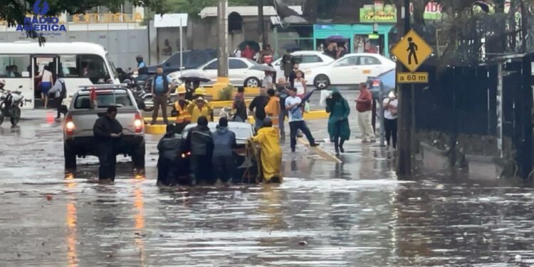Urge inversión para reparar el alcantarillado del Distrito Central
