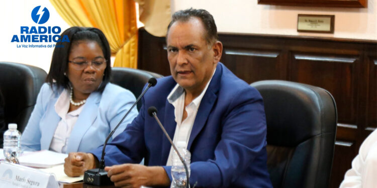 Mario Segura_radioamérica jpg