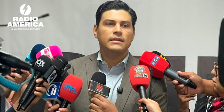 Marlon Ochoa_radioamérica jpg