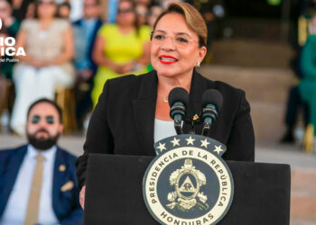 Xiomara Castro_radioamérica jpg