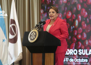 Xiomara Castro_radioamérica jpg