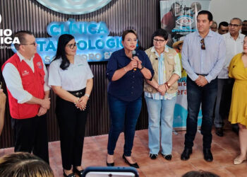 Xiomara Castro_radioamérica jpg