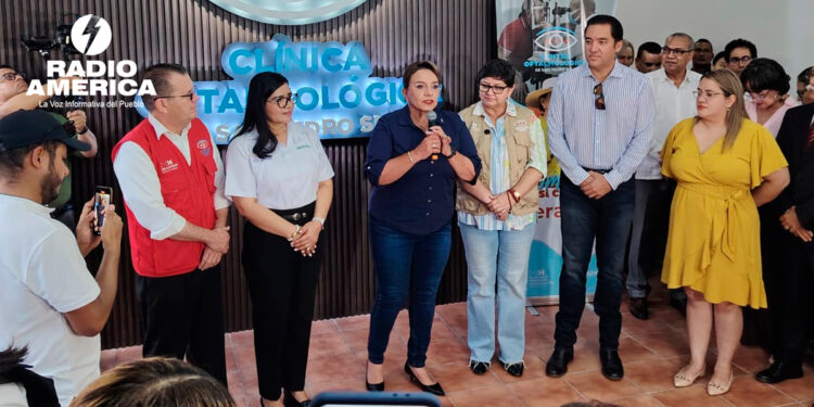 Xiomara Castro_radioamérica jpg