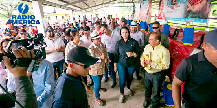 Xiomara Castro_radioamérica jpg