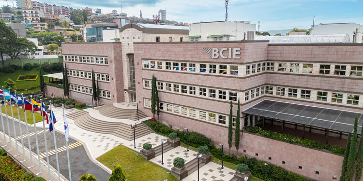 BCIE lanza su nuevo sitio web fortaleciendo la rendición de cuentas, la inclusión y el uso de inteligencia artificial