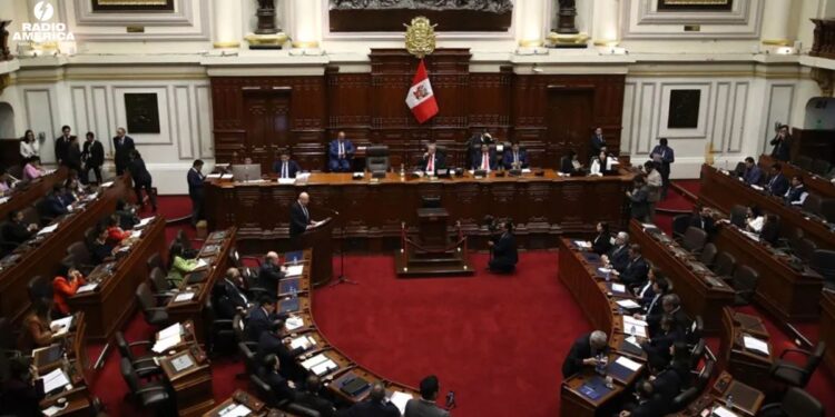 El Congreso de Perú declara persona non grata a la presidenta de México, Claudia Sheinbaum