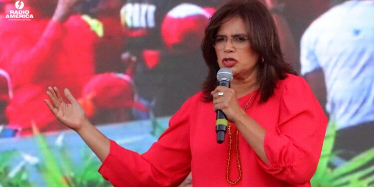Candidata oficialista pide que se selle su triunfo en Honduras en paz y democracia