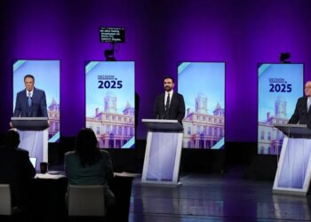 Recta final por la Alcaldía de Nueva York: Cuomo usa la IA y Mamdani una campaña a pie